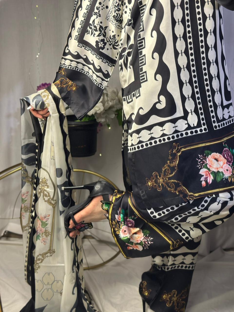 Chic Black &amp; White Digital Print Silk 3-Piece Cord Set